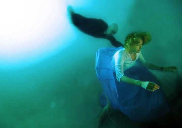 foto de walter salvando skyler